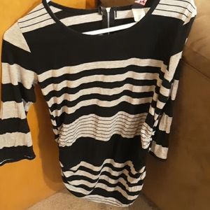 Maternity 3/4 sleeve shirt